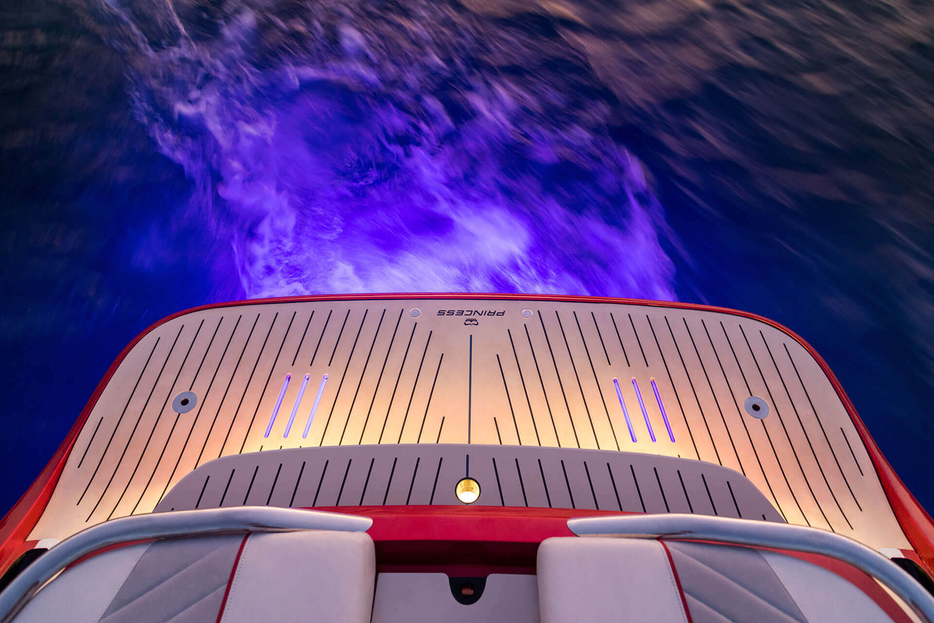 Princess R35 | Princess Yachts Sweden Norway Denmark